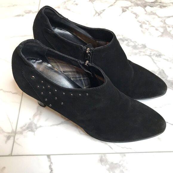 Aquatalia Black Suede Heels with Metallic Detail Size 8 - Picture 4 of 9